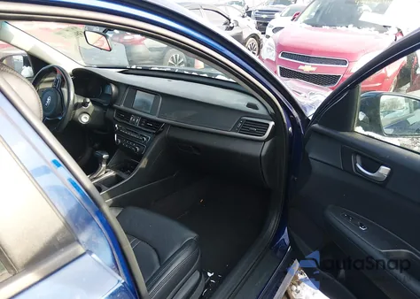 2018 Kia Optima S z USA, uszkodzony, nr VIN 5XXGT4L36JG219564